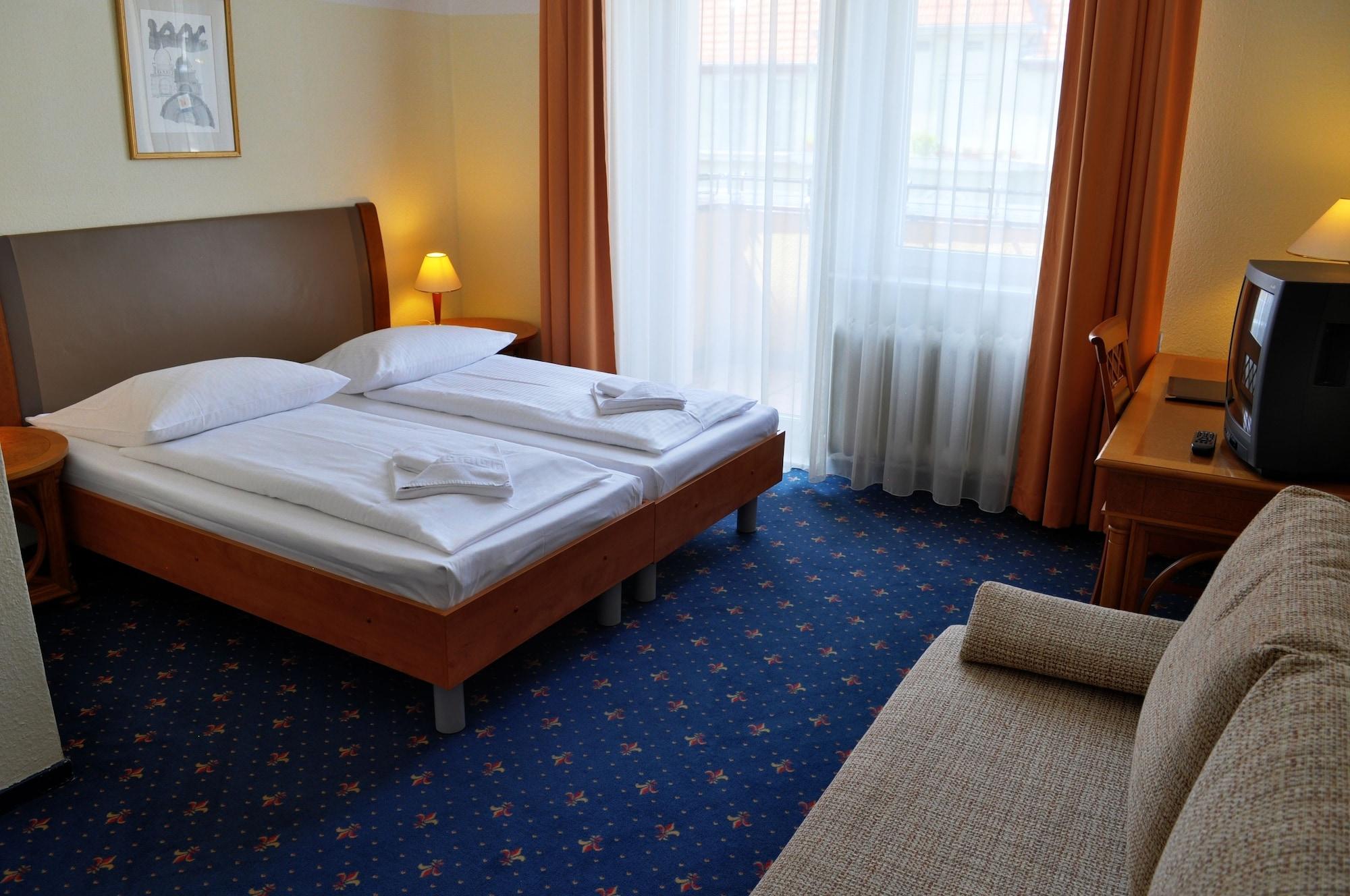 Hotel Europa City Berlim Exterior foto