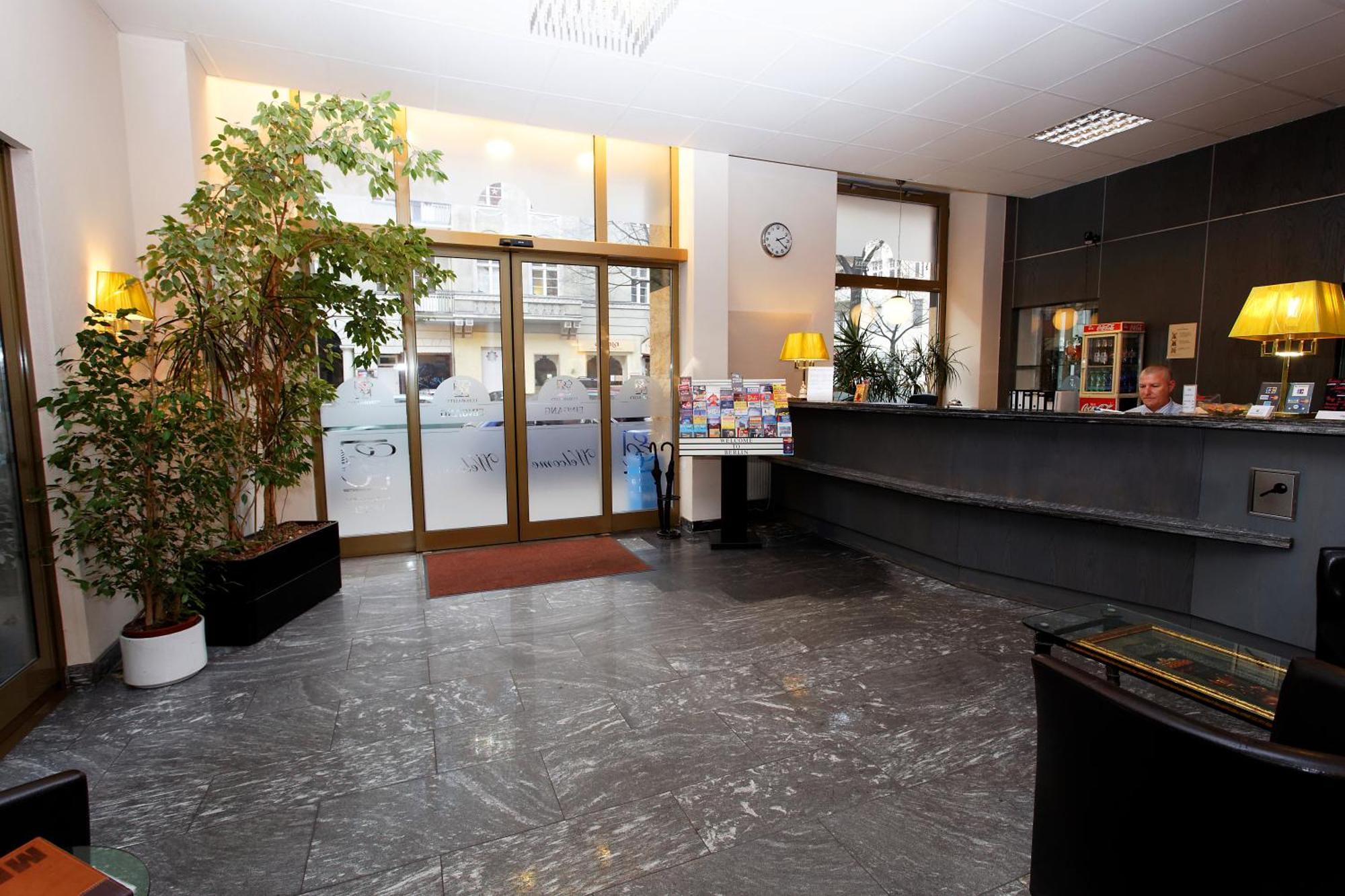 Hotel Europa City Berlim Exterior foto
